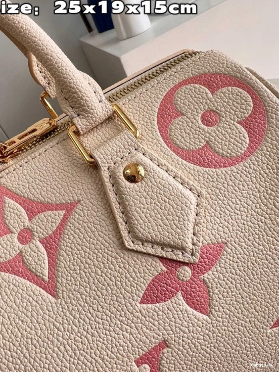 25 LOUIS VUITTON SPEEDY BANDOULIÈRE 0511